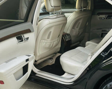 Чорний Мерседес С Клас, об'ємом двигуна 2.99 л та пробігом 220 тис. км за 6900 $, фото 8 на Automoto.ua