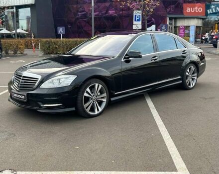 Черный Мерседес С Класс, объемом двигателя 5.46 л и пробегом 312 тыс. км за 19990 $, фото 3 на Automoto.ua