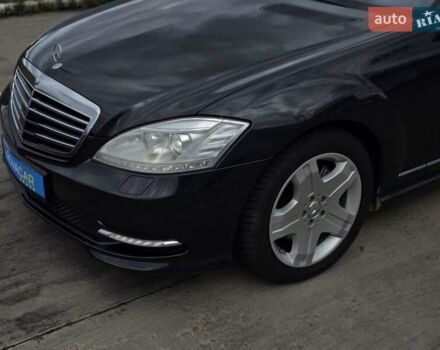 Чорний Мерседес С Клас, об'ємом двигуна 5.5 л та пробігом 212 тис. км за 14900 $, фото 11 на Automoto.ua