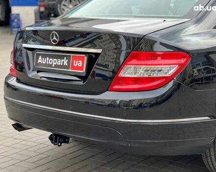 Черный Мерседес С Класс, объемом двигателя 2.2 л и пробегом 251 тыс. км за 10990 $, фото 7 на Automoto.ua
