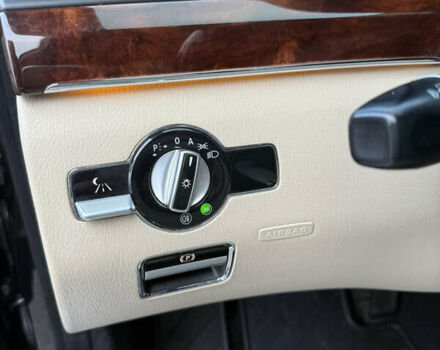 Чорний Мерседес С Клас, об'ємом двигуна 5.5 л та пробігом 213 тис. км за 17000 $, фото 15 на Automoto.ua