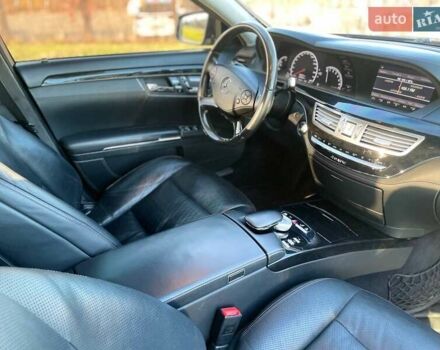 Мерседес С Класс 2010 в Киеве на Automoto.ua Черный Мерседес С Класс, объемом двигателя 5.5 л и пробегом 220 тыс. км за 17700 $, фото 28 на Automoto.ua