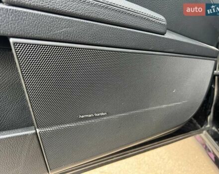 Черный Мерседес С Класс, объемом двигателя 5.46 л и пробегом 312 тыс. км за 19990 $, фото 14 на Automoto.ua