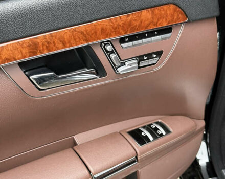 Черный Мерседес С Класс, объемом двигателя 3.5 л и пробегом 80 тыс. км за 19000 $, фото 45 на Automoto.ua