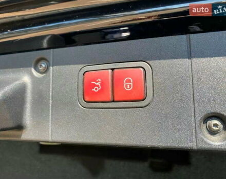 Черный Мерседес С Класс, объемом двигателя 5.5 л и пробегом 234 тыс. км за 15900 $, фото 14 на Automoto.ua