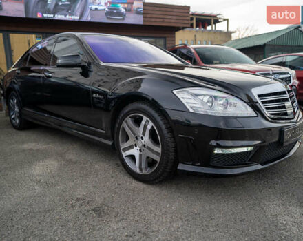 Чорний Мерседес С Клас, об'ємом двигуна 5.46 л та пробігом 288 тис. км за 18500 $, фото 3 на Automoto.ua