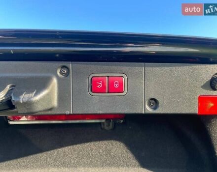 Мерседес С Класс 2010 в Киеве на Automoto.ua Черный Мерседес С Класс, объемом двигателя 5.5 л и пробегом 220 тыс. км за 17700 $, фото 45 на Automoto.ua