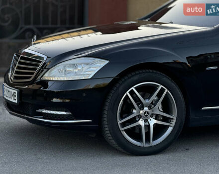 Черный Мерседес С Класс, объемом двигателя 3 л и пробегом 279 тыс. км за 18499 $, фото 12 на Automoto.ua