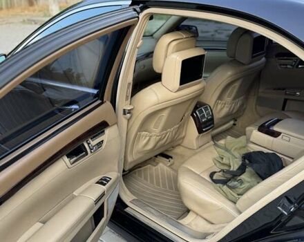 Черный Мерседес С Класс, объемом двигателя 4.7 л и пробегом 386 тыс. км за 17500 $, фото 2 на Automoto.ua