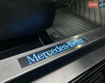 Черный Мерседес С Класс, объемом двигателя 5.5 л и пробегом 229 тыс. км за 16666 $, фото 33 на Automoto.ua