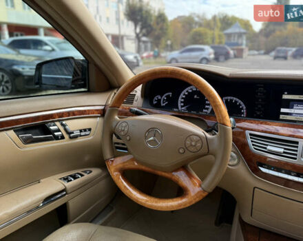 Чорний Мерседес С Клас, об'ємом двигуна 3 л та пробігом 337 тис. км за 19900 $, фото 46 на Automoto.ua