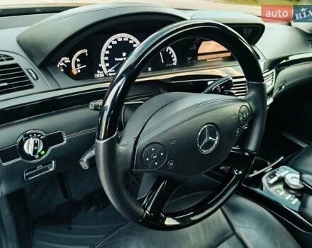 Черный Мерседес С Класс, объемом двигателя 4.7 л и пробегом 288 тыс. км за 12800 $, фото 46 на Automoto.ua