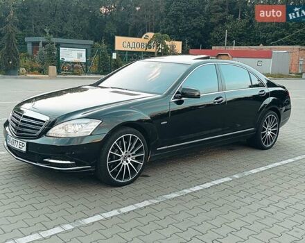 Черный Мерседес С Класс, объемом двигателя 4.7 л и пробегом 288 тыс. км за 12800 $, фото 7 на Automoto.ua