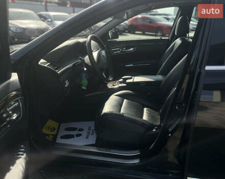 Черный Мерседес С Класс, объемом двигателя 3 л и пробегом 455 тыс. км за 15999 $, фото 13 на Automoto.ua