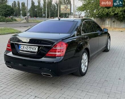 Черный Мерседес С Класс, объемом двигателя 4.7 л и пробегом 386 тыс. км за 17500 $, фото 7 на Automoto.ua