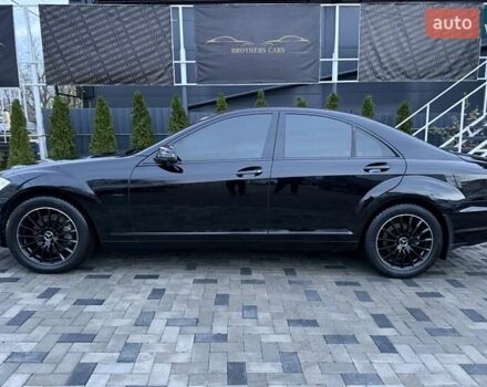 Черный Мерседес С Класс, объемом двигателя 3 л и пробегом 279 тыс. км за 17700 $, фото 1 на Automoto.ua