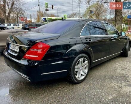 Чорний Мерседес С Клас, об'ємом двигуна 5.51 л та пробігом 98 тис. км за 25500 $, фото 6 на Automoto.ua