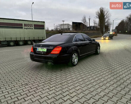 Черный Мерседес С Класс, объемом двигателя 5.5 л и пробегом 229 тыс. км за 16666 $, фото 53 на Automoto.ua