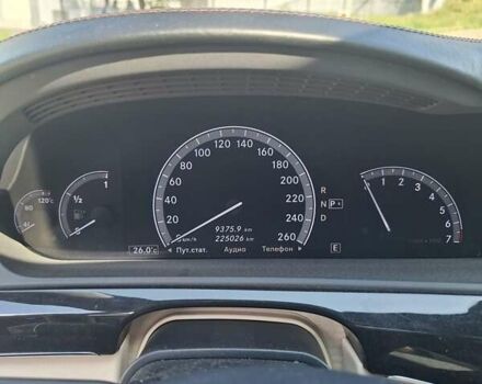 Черный Мерседес С Класс, объемом двигателя 5.46 л и пробегом 225 тыс. км за 16000 $, фото 15 на Automoto.ua