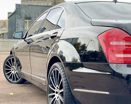 Мерседес С Клас 2011 у Києві на Automoto.ua Чорний Мерседес С Клас, об'ємом двигуна 4.66 л та пробігом 290 тис. км за 11995 $, фото 22 на Automoto.ua