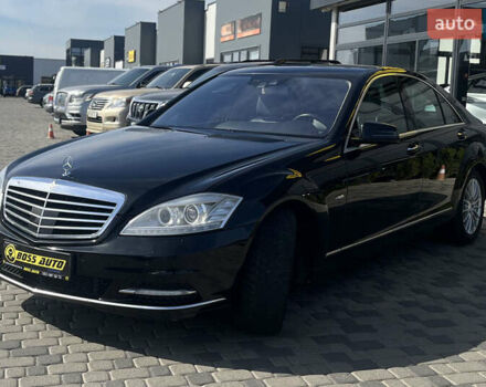 Черный Мерседес С Класс, объемом двигателя 3 л и пробегом 455 тыс. км за 15999 $, фото 2 на Automoto.ua