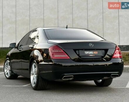 Чорний Мерседес С Клас, об'ємом двигуна 3 л та пробігом 211 тис. км за 23400 $, фото 8 на Automoto.ua