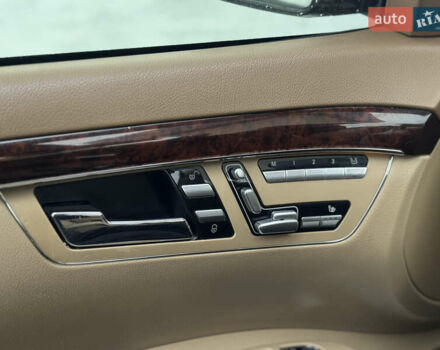 Чорний Мерседес С Клас, об'ємом двигуна 2.99 л та пробігом 368 тис. км за 14700 $, фото 36 на Automoto.ua