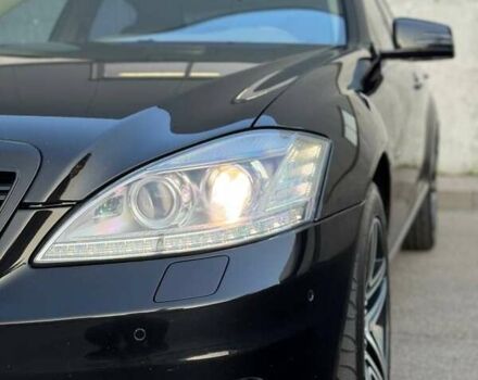 Черный Мерседес С Класс, объемом двигателя 4.66 л и пробегом 240 тыс. км за 13700 $, фото 10 на Automoto.ua