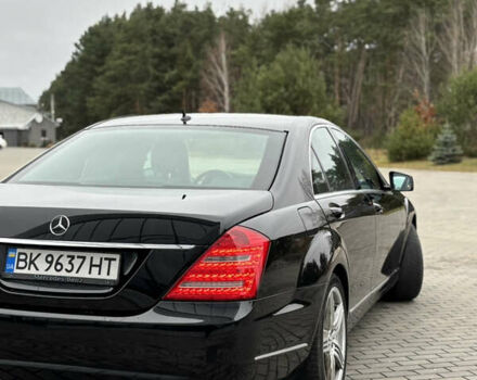 Черный Мерседес С Класс, объемом двигателя 3 л и пробегом 360 тыс. км за 17999 $, фото 7 на Automoto.ua
