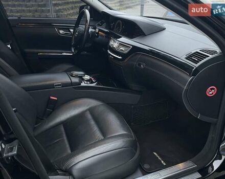 Чорний Мерседес С Клас, об'ємом двигуна 4.66 л та пробігом 227 тис. км за 16500 $, фото 34 на Automoto.ua