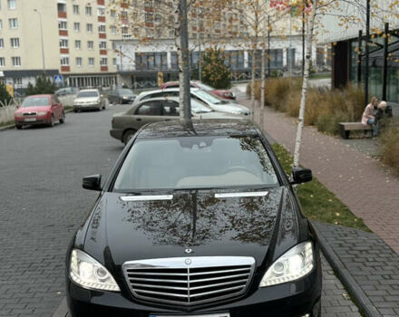 Черный Мерседес С Класс, объемом двигателя 5.5 л и пробегом 150 тыс. км за 17999 $, фото 95 на Automoto.ua