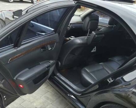 Чорний Мерседес С Клас, об'ємом двигуна 3 л та пробігом 315 тис. км за 18900 $, фото 16 на Automoto.ua