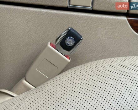 Чорний Мерседес С Клас, об'ємом двигуна 3 л та пробігом 337 тис. км за 19900 $, фото 15 на Automoto.ua