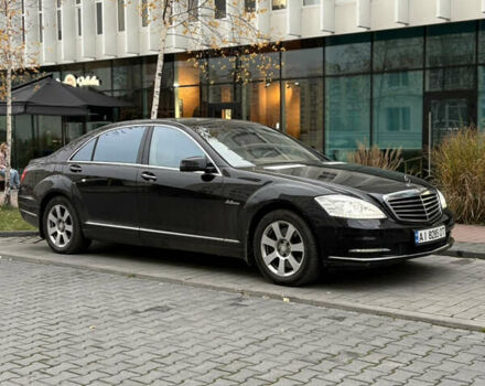 Черный Мерседес С Класс, объемом двигателя 5.5 л и пробегом 150 тыс. км за 17999 $, фото 104 на Automoto.ua