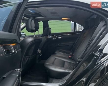 Чорний Мерседес С Клас, об'ємом двигуна 4.66 л та пробігом 227 тис. км за 16500 $, фото 42 на Automoto.ua