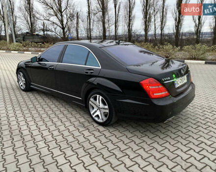 Черный Мерседес С Класс, объемом двигателя 5.5 л и пробегом 229 тыс. км за 16666 $, фото 5 на Automoto.ua