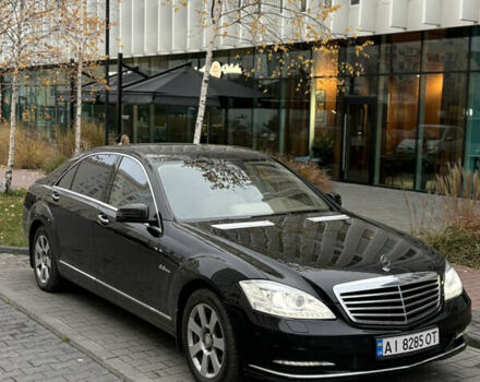 Черный Мерседес С Класс, объемом двигателя 5.5 л и пробегом 150 тыс. км за 17999 $, фото 101 на Automoto.ua