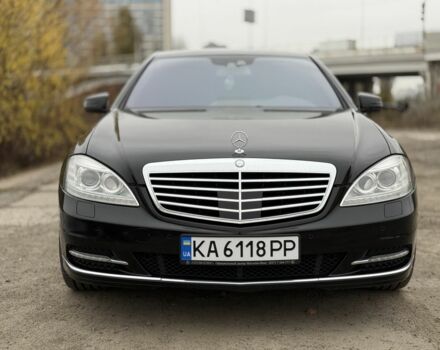 Черный Мерседес С Класс, объемом двигателя 4.7 л и пробегом 158 тыс. км за 12500 $, фото 13 на Automoto.ua