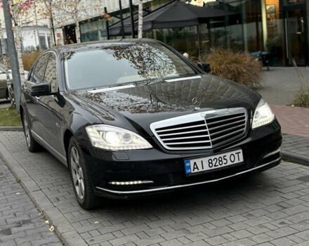 Черный Мерседес С Класс, объемом двигателя 5.5 л и пробегом 150 тыс. км за 17999 $, фото 99 на Automoto.ua