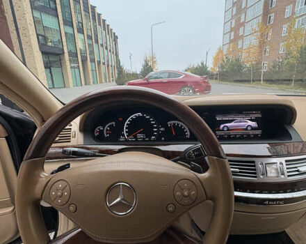 Черный Мерседес С Класс, объемом двигателя 5.5 л и пробегом 150 тыс. км за 17999 $, фото 50 на Automoto.ua