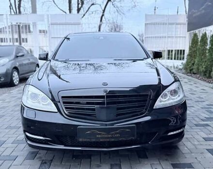 Черный Мерседес С Класс, объемом двигателя 3 л и пробегом 279 тыс. км за 17700 $, фото 7 на Automoto.ua