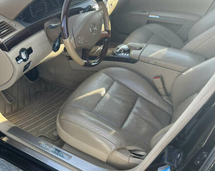 Чорний Мерседес С Клас, об'ємом двигуна 4.7 л та пробігом 252 тис. км за 14000 $, фото 37 на Automoto.ua