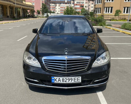 Черный Мерседес С Класс, объемом двигателя 5.46 л и пробегом 345 тыс. км за 16300 $, фото 4 на Automoto.ua