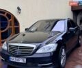 Черный Мерседес С Класс, объемом двигателя 5.5 л и пробегом 310 тыс. км за 13500 $, фото 1 на Automoto.ua