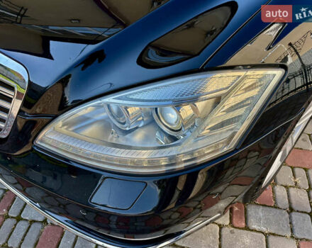 Черный Мерседес С Класс, объемом двигателя 3 л и пробегом 255 тыс. км за 24500 $, фото 4 на Automoto.ua