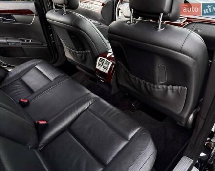 Чорний Мерседес С Клас, об'ємом двигуна 3 л та пробігом 211 тис. км за 23400 $, фото 61 на Automoto.ua