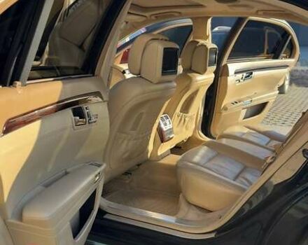 Черный Мерседес С Класс, объемом двигателя 5.46 л и пробегом 241 тыс. км за 16500 $, фото 20 на Automoto.ua