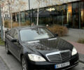 Черный Мерседес С Класс, объемом двигателя 5.5 л и пробегом 150 тыс. км за 17999 $, фото 97 на Automoto.ua