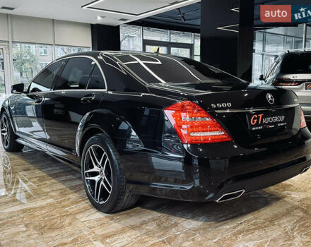 Черный Мерседес С Класс, объемом двигателя 4.7 л и пробегом 175 тыс. км за 24900 $, фото 12 на Automoto.ua