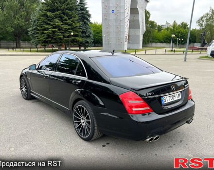 Черный Мерседес С Класс, объемом двигателя 4.7 л и пробегом 200 тыс. км за 17999 $, фото 5 на Automoto.ua